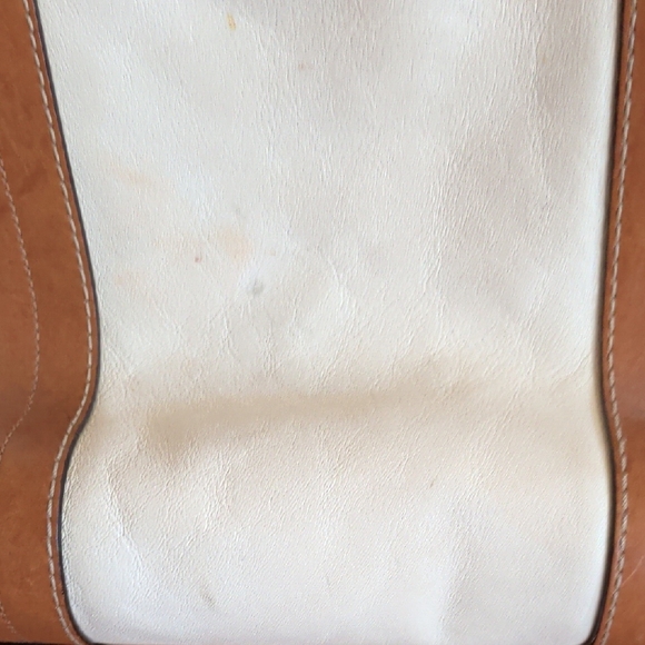 Coach White and Brown Tote Bag - Picture 4 of 11